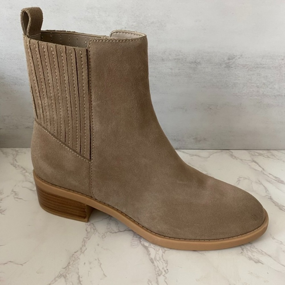 DV Dolce Vita Women's Farlin Block Heel Ankle Bootie Sz 11M Beige Leather
